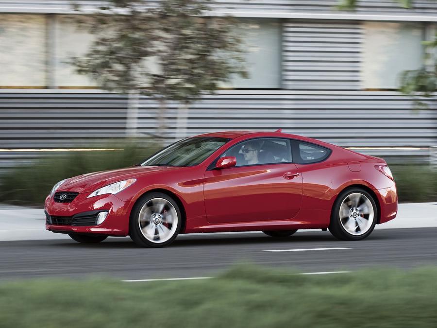  Hyundai Genesis Coupe R-Spec 2009 года  (фото 28 из 36)